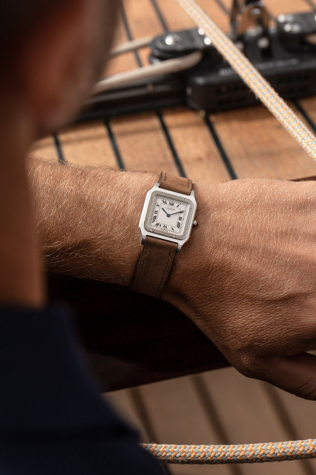 Car-Tier Ultra-Thin Luxury Watch