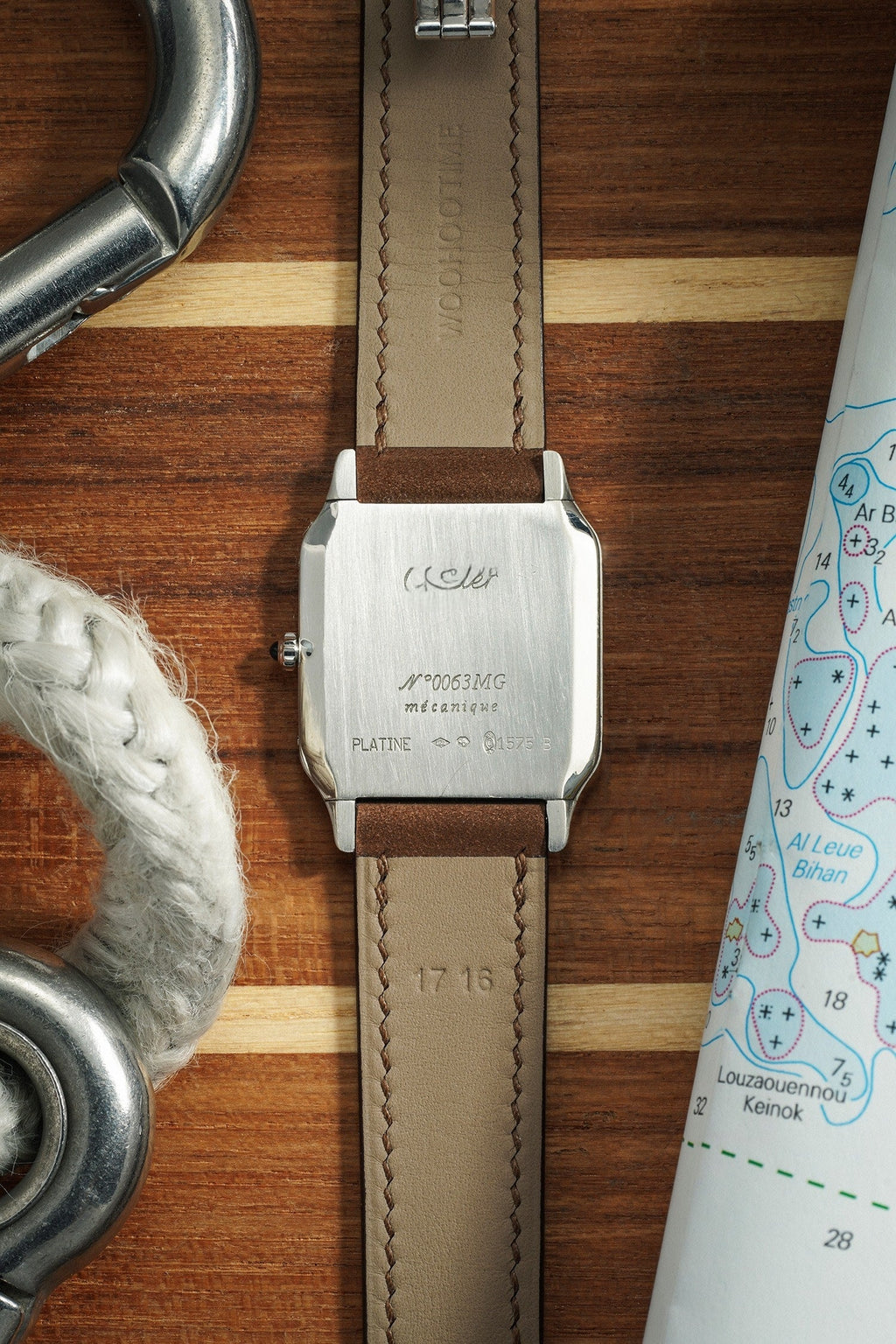 Car-Tier Ultra-Thin Luxury Watch