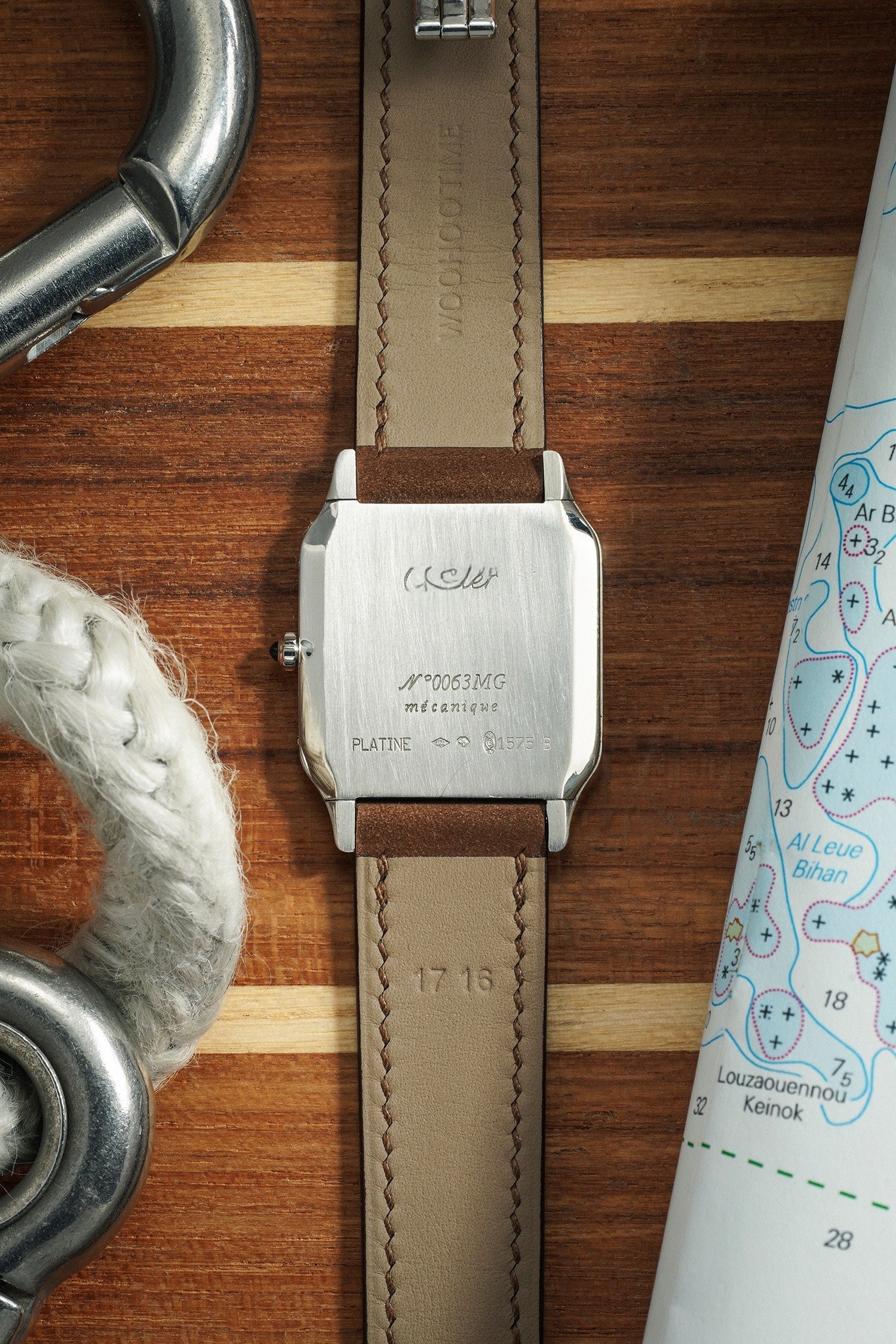 Car-Tier Ultra-Thin Luxury Watch
